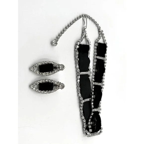 Authentic vintage Hobé 1940s Sparkling Velvet Choker Necklace & Earrings Set